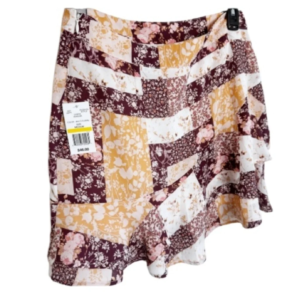 NWT Le Lis Collection Floral Patchwork Layered Mini Skirt Sz Medium Cottagecore